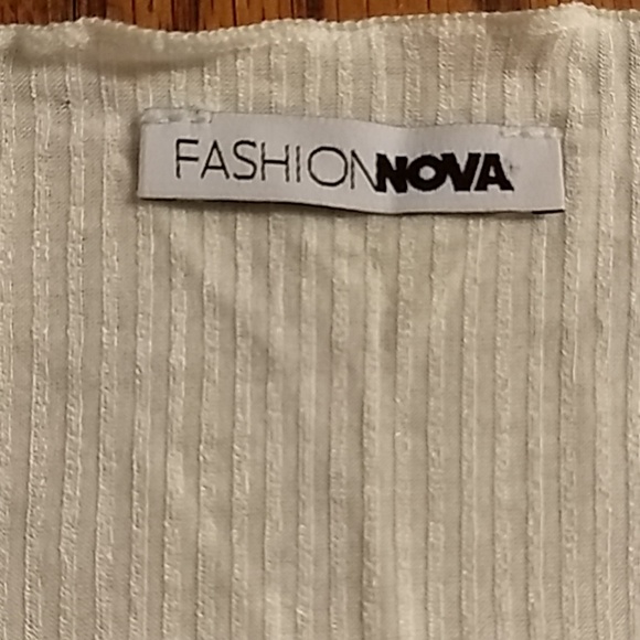 Fashion Nova Women's Crop Top, $firm - Picture 4 of 4